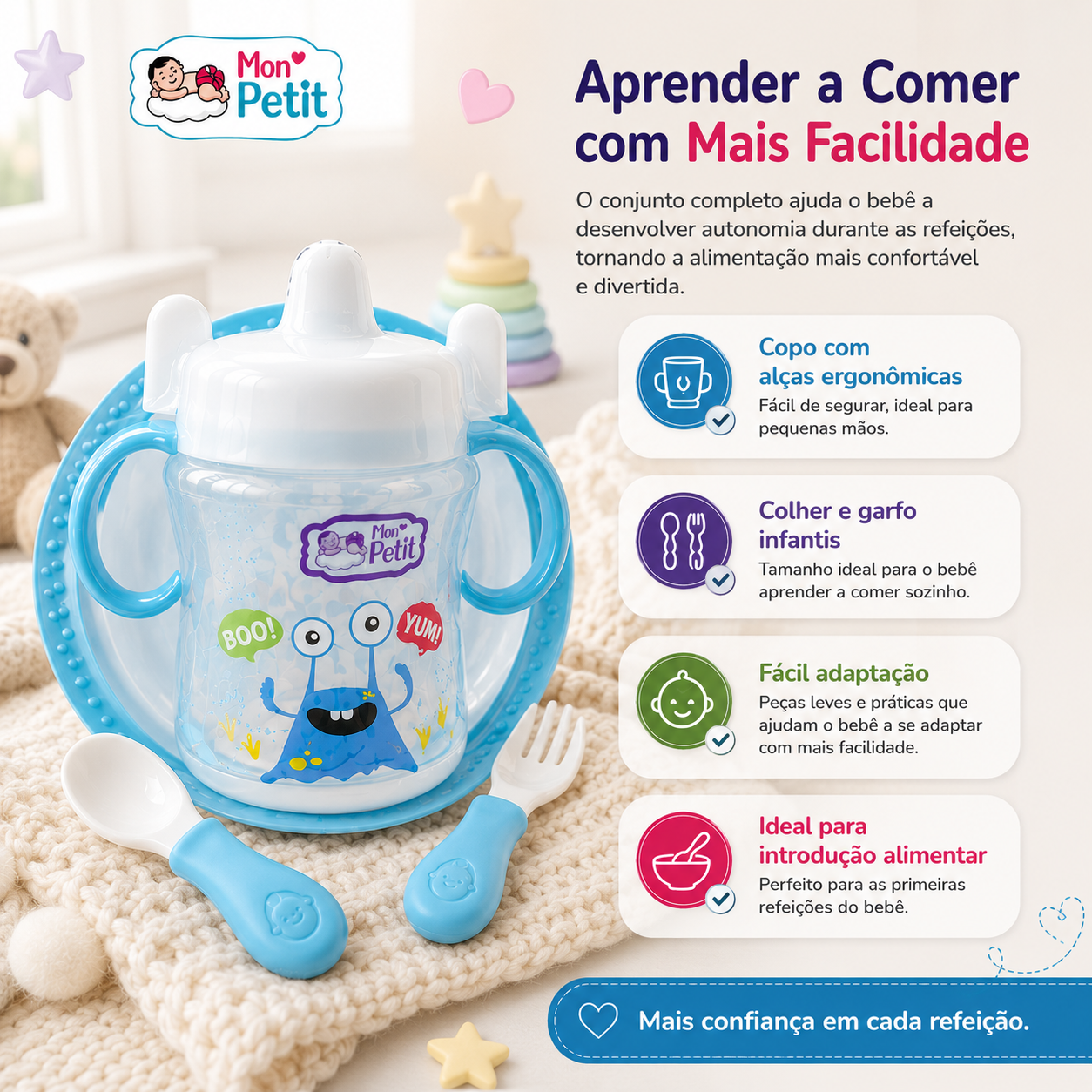 Conjunto completo de loiça infantil azul para ajudar o bebé a aprender a comer sozinho, pousado sobre uma manta de malha com elementos decorativos infantis ao fundo.