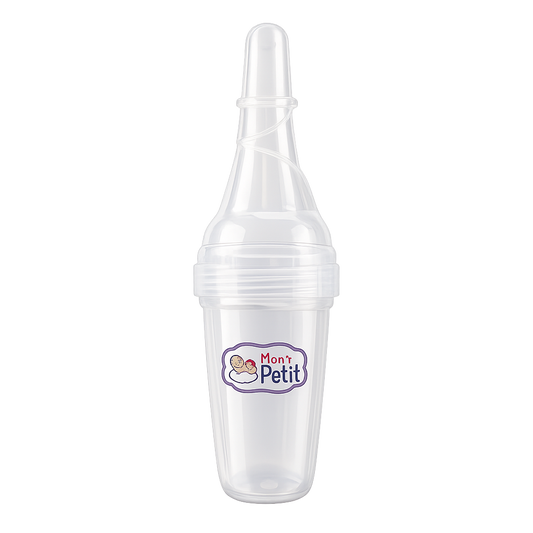 Distribuidor de medicamentos transparente para bebé da marca Mon Petit, com bico doseador e tampa protetora, isolado num fundo branco.