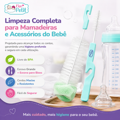 Cartaz publicitário do kit de escovas Mon Petit dispostas num tabuleiro de madeira ao lado de uma mamadeira graduada, com uma lista de diferenciais como cerdas macias, resistentes e fáceis de segurar.