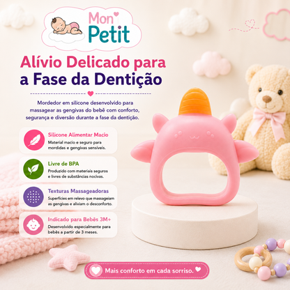Infografia do mordedor em silicone alimentar Mon Petit para bebés a partir dos 3 meses, destacando o alívio na fase da dentição, texturas massageadoras e material livre de BPA.