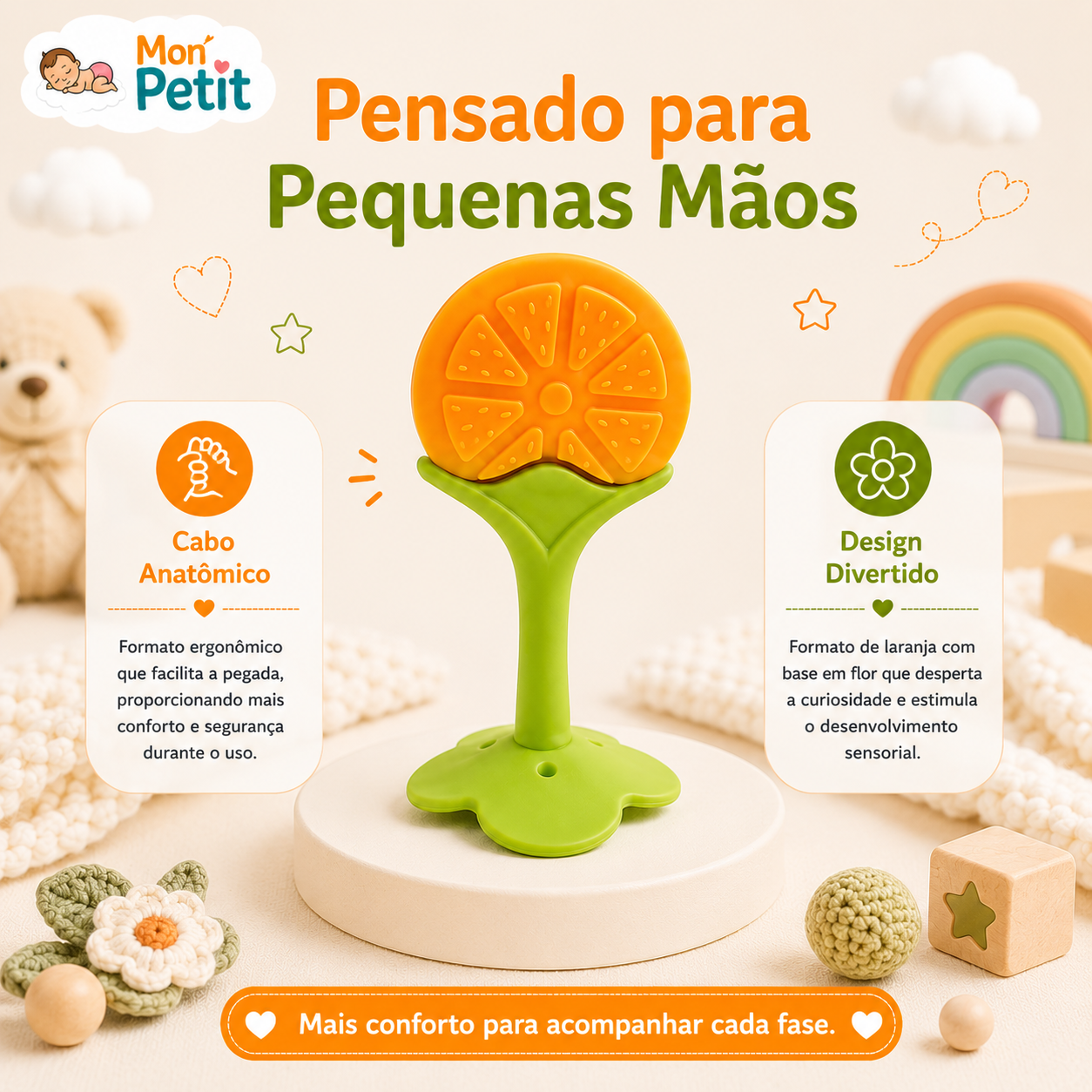 Painel descritivo Pensado para Pequenas Mãos que apresenta o mordedor Mon Petit com cabo anatómico sobre uma plataforma cilíndrica branca.